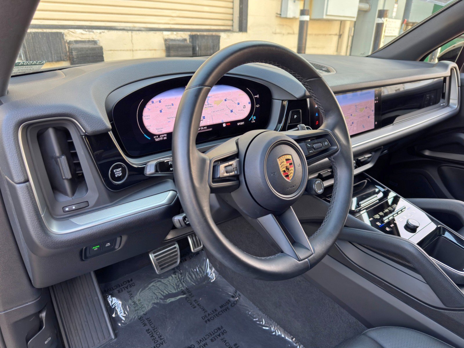 Used 2024 Porsche Cayenne S w/ Premium Package AWD/4WD image 14