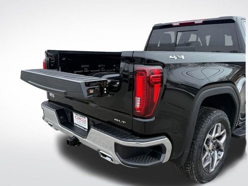 New 2026 GMC Sierra 1500 SLT w/ SLT Premium Package image 7