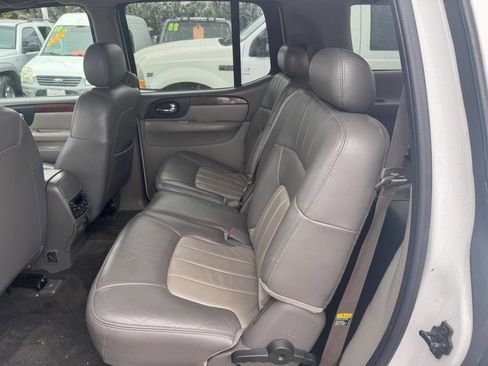 Used 2003 GMC Envoy XL SLT image 8