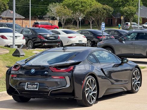 Used 2015 BMW i8 image 10