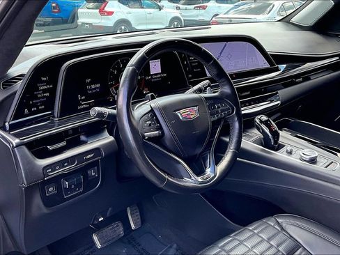 Used 2023 Cadillac Escalade V AWD/4WD image 18