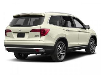 Used 2017 Honda Pilot Touring video 2