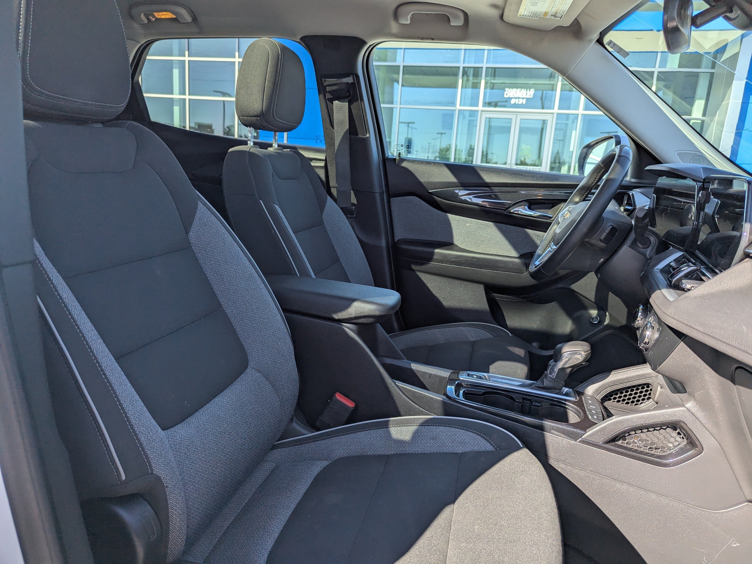 Certified 2024 Chevrolet TrailBlazer LT w/ Convenience Package AWD/4WD image 39