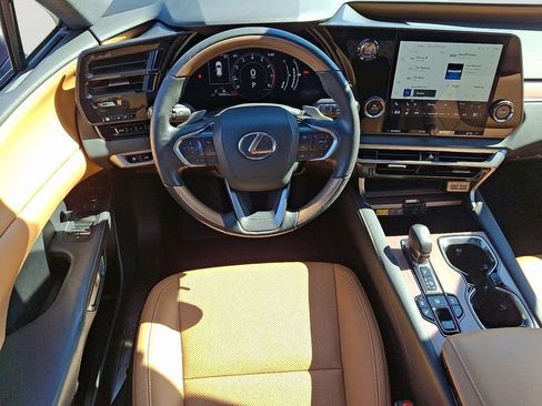 Used 2024 Lexus RX 350 Premium w/ Accessory Package image 12