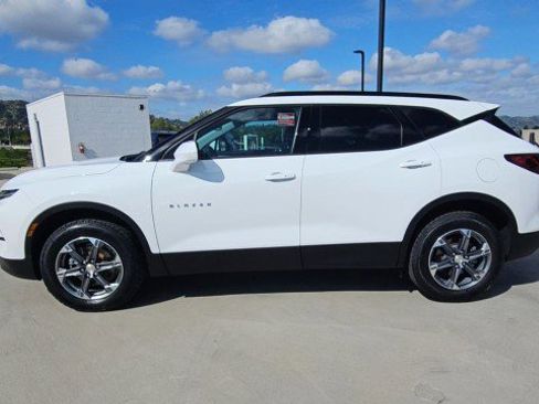 Used 2023 Chevrolet Blazer LT w/ Convenience Package FWD image 5