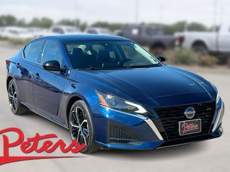 Used 2024 Nissan Altima 2.5 SR image 1