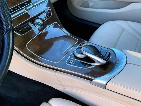 Used 2017 Mercedes-Benz C 300 4MATIC Sedan image 17