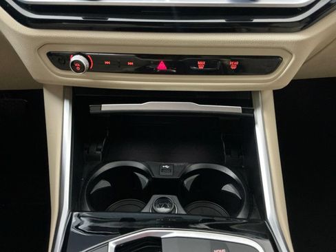 Certified 2024 BMW 330i Sedan w/ Convenience Package RWD image 12