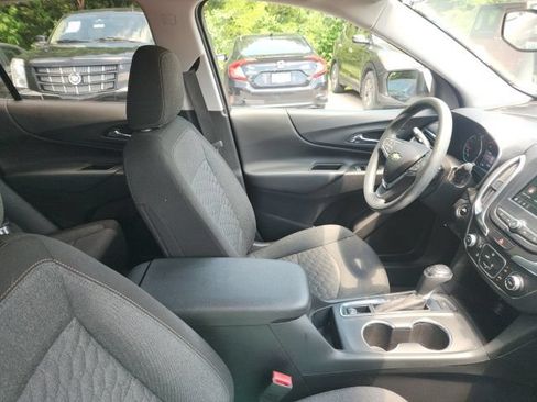 Used 2021 Chevrolet Equinox LT AWD/4WD image 4