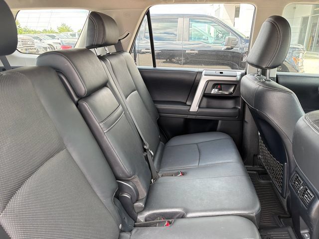 Used 2023 Toyota 4Runner Limited AWD/4WD image 35