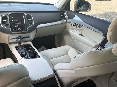 Used 2016 Volvo XC90 T5 Momentum AWD/4WD image 28