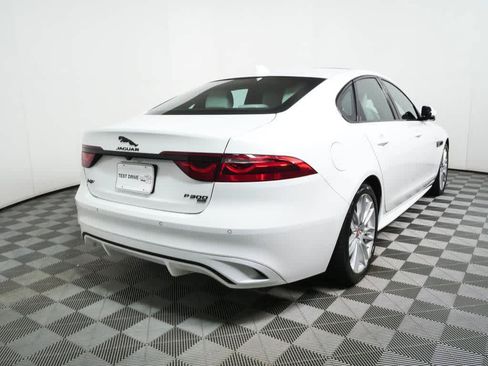 Used 2022 Jaguar XF R-Dynamic SE AWD/4WD image 3