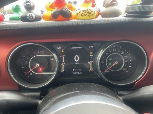 Used 2021 Jeep Gladiator Rubicon w/ Safety Group AWD/4WD image 15