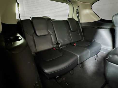 Used 2017 INFINITI QX80 2WD w/ Driver Assistance Package image 35