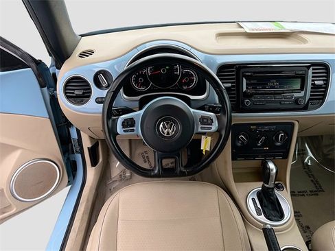 Used 2015 Volkswagen Beetle 1.8T image 21