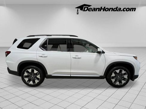 New 2026 Honda Pilot Touring image 8