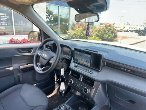 Used 2022 Ford Maverick XL FWD image 12