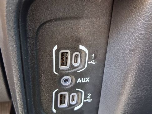 Used 2023 RAM 1500 Big Horn AWD/4WD image 34