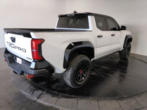 Used 2024 Toyota Tacoma TRD Pro AWD/4WD image 5