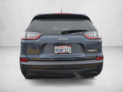 Used 2020 Jeep Cherokee Latitude Plus image 7