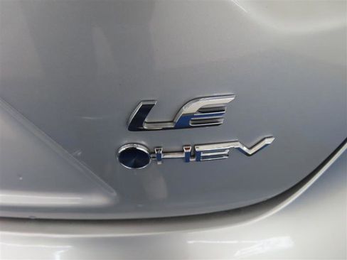Used 2025 Toyota Corolla LE AWD/4WD image 14