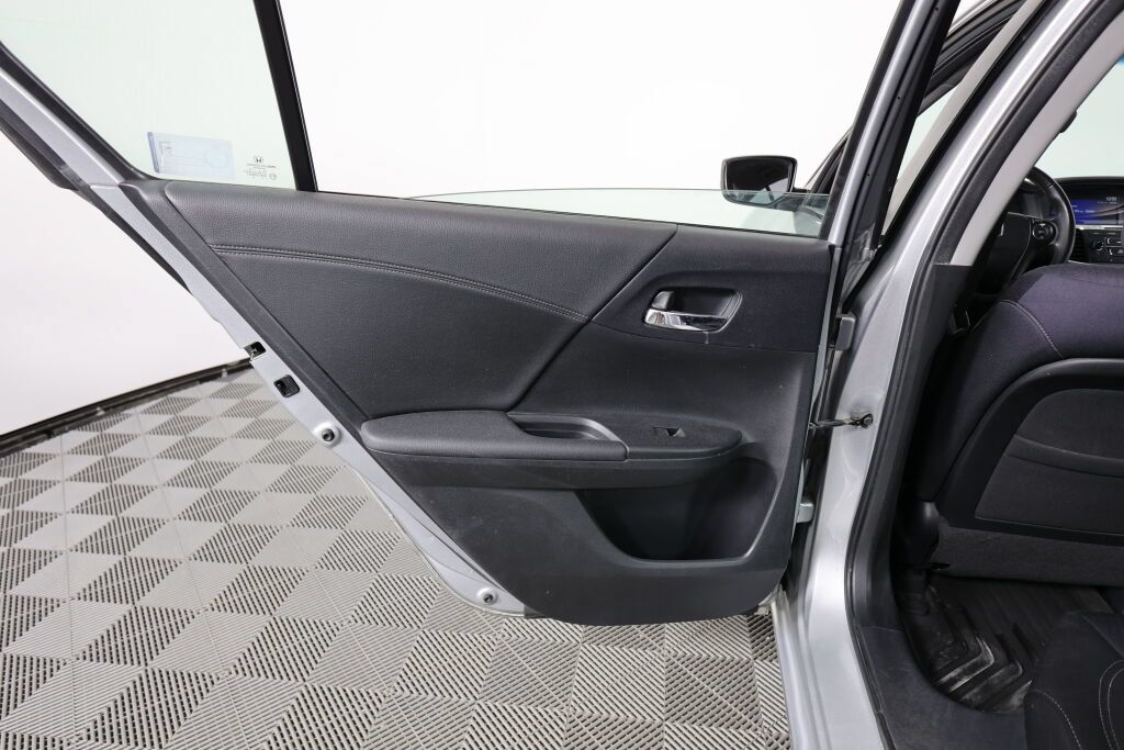 Used 2013 Honda Accord Sport image 16