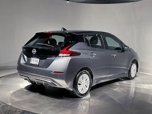 Used 2023 Nissan Leaf S image 11