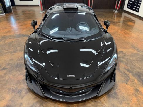 Used 2019 McLaren 600LT RWD image 14