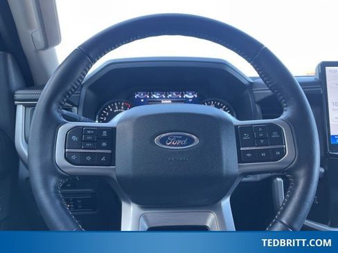Used 2024 Ford Expedition XLT image 29