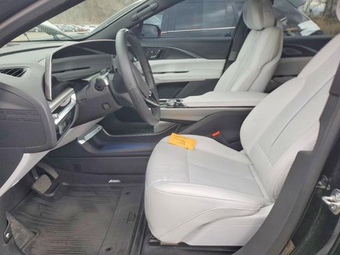 Used 2024 Cadillac Lyriq Sport image 6