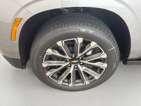 New 2026 Chevrolet Tahoe High Country AWD/4WD image 36