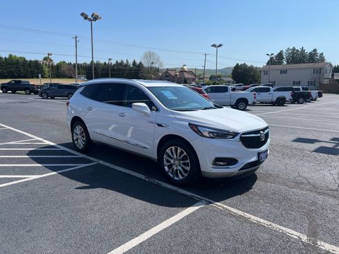 Used 2021 Buick Enclave Premium w/ Sun and Sites Package AWD/4WD image 8