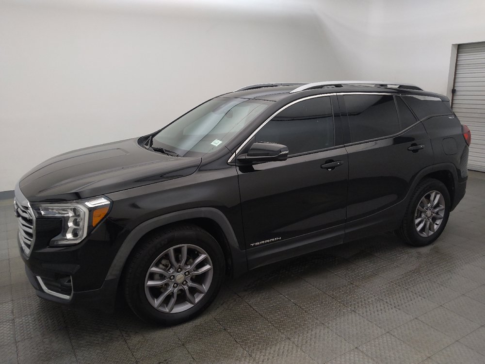 Used 2023 GMC Terrain SLT FWD image 2