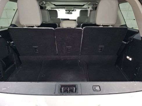 Used 2025 Ford Expedition Active AWD/4WD image 18