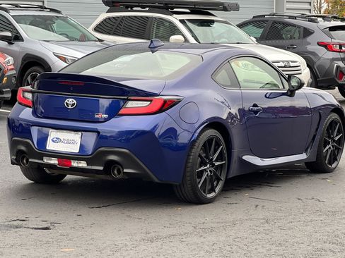 Used 2023 Toyota GR86 Premium image 4