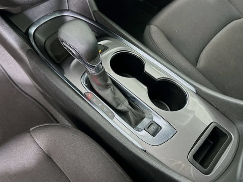 Used 2024 Chevrolet Malibu LT FWD image 16