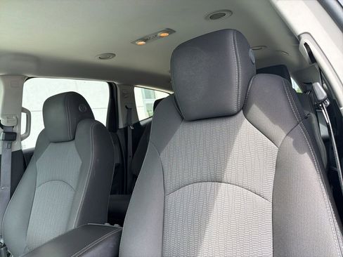 Used 2014 Chevrolet Traverse LT FWD image 5