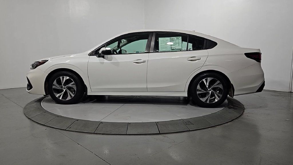 Used 2023 Subaru Legacy Premium AWD/4WD image 2