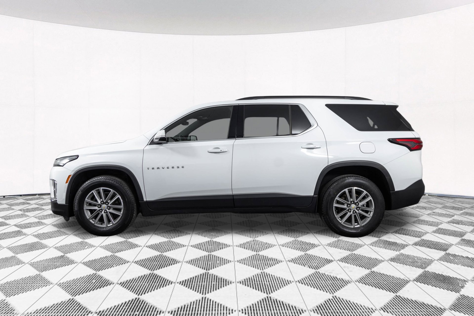 Certified 2023 Chevrolet Traverse LT AWD/4WD image 14