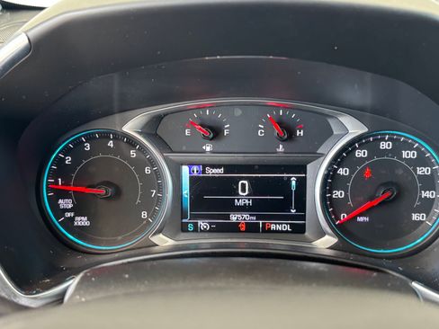 Used 2018 Chevrolet Equinox LT w/ Sun & Infotainment Package AWD/4WD image 11
