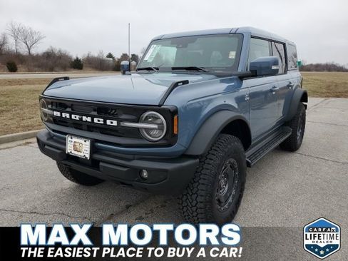 New 2025 Ford Bronco Outer Banks w/ Sasquatch Package AWD/4WD image 13