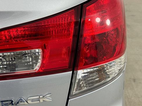 Used 2013 Subaru Outback 2.5i AWD/4WD image 27