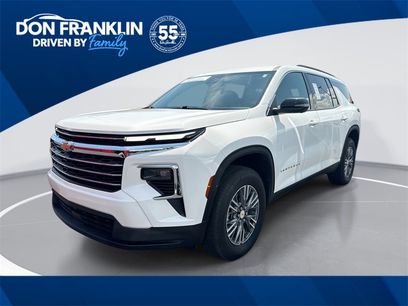 Used 2024 Chevrolet Traverse LT