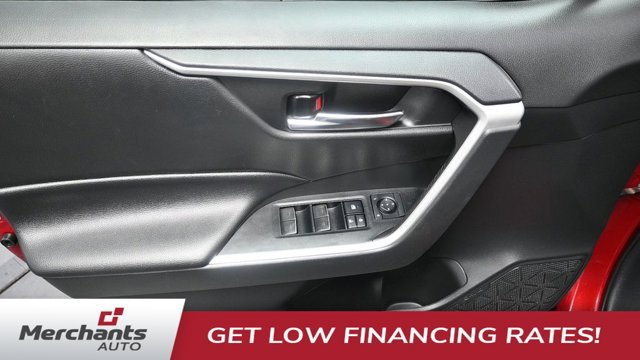 Used 2022 Toyota RAV4 XLE FWD image 19