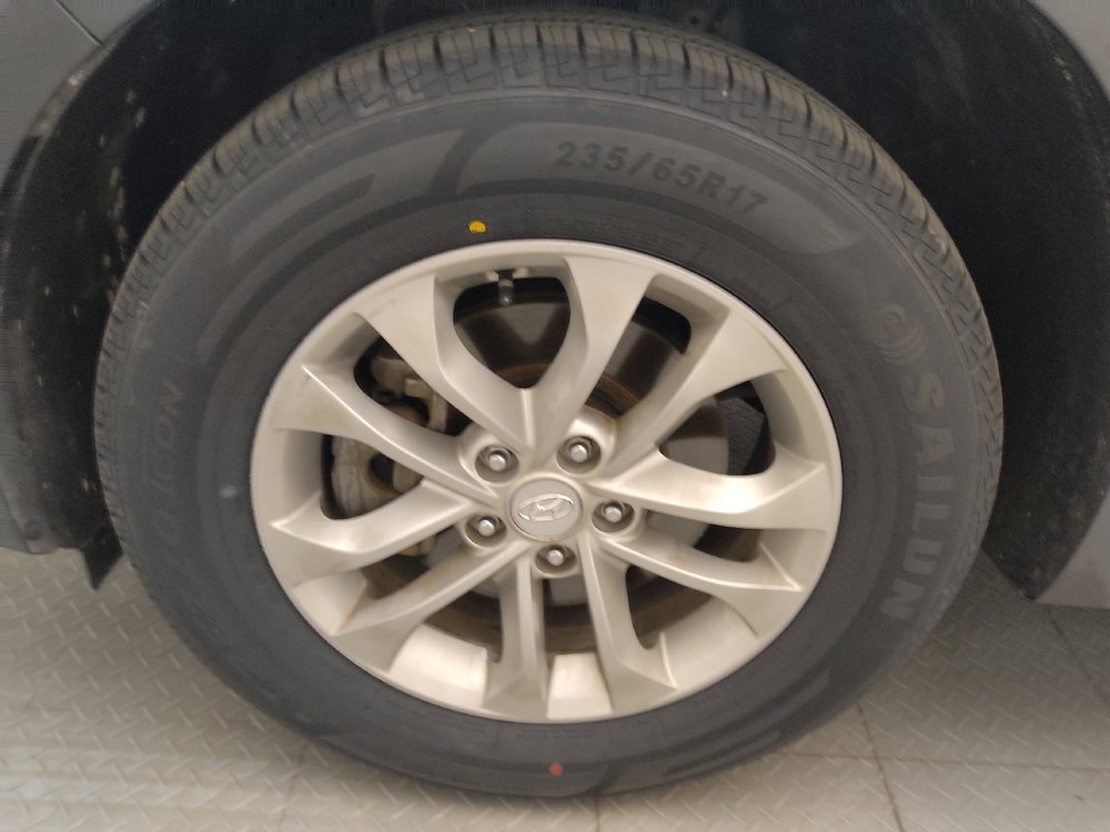 Used 2019 Hyundai Santa Fe SE FWD image 31