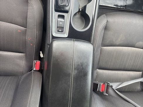 Used 2024 Nissan Altima 2.5 SV w/ SV Premium Package FWD image 15