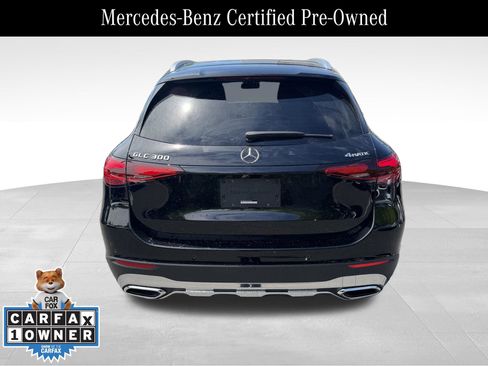 Used 2023 Mercedes-Benz GLC 300 4MATIC image 4