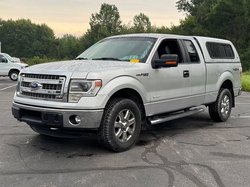 Used 2014 Ford F150 XLT w/ Equipment Group 302A Luxury AWD/4WD image 3