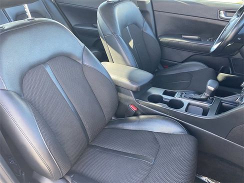 Used 2020 Kia Optima S image 13