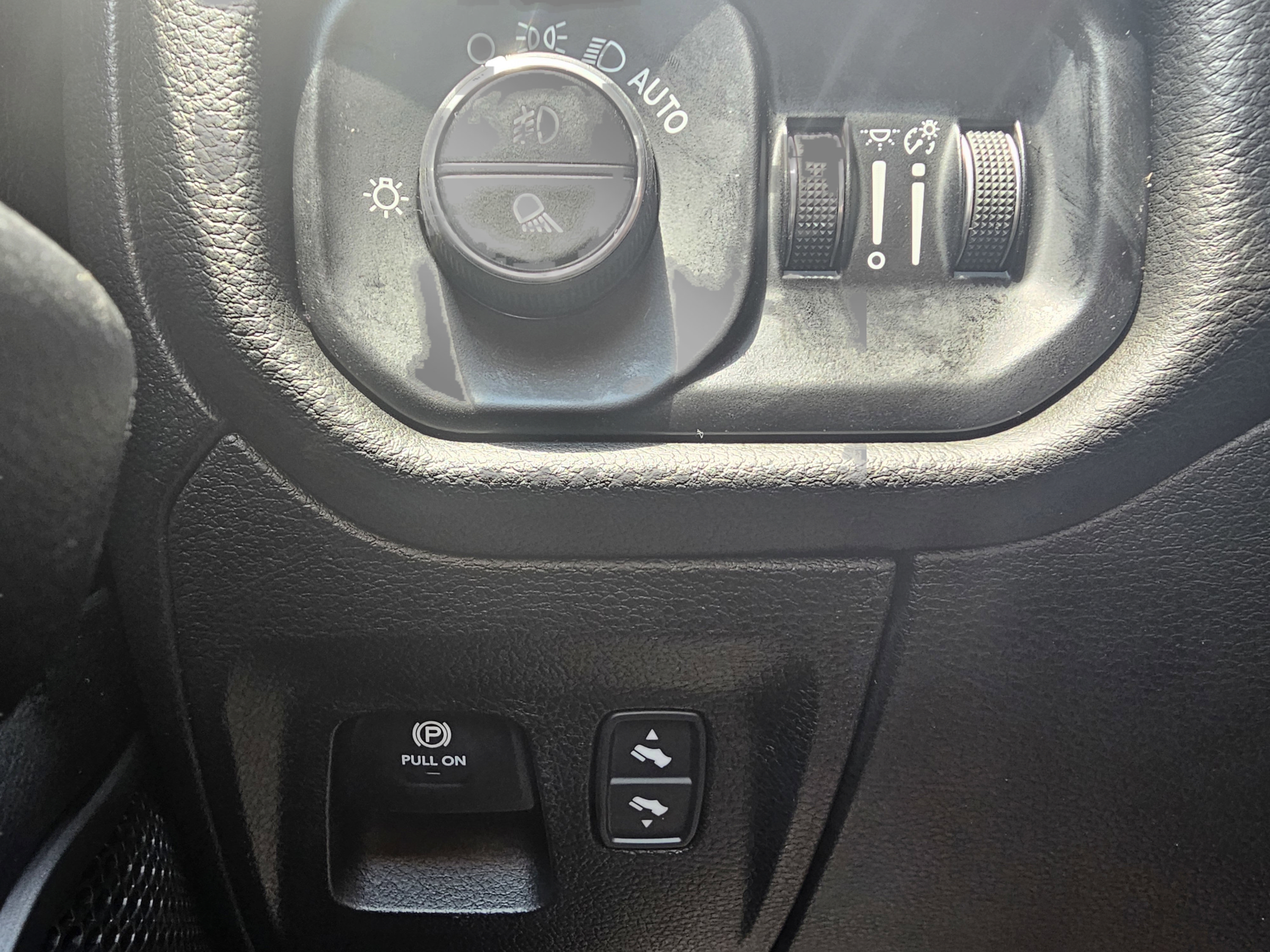 Used 2025 RAM 1500 Big Horn AWD/4WD image 20